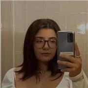 Studentessa universitaria, diploma presso liceo scientifico